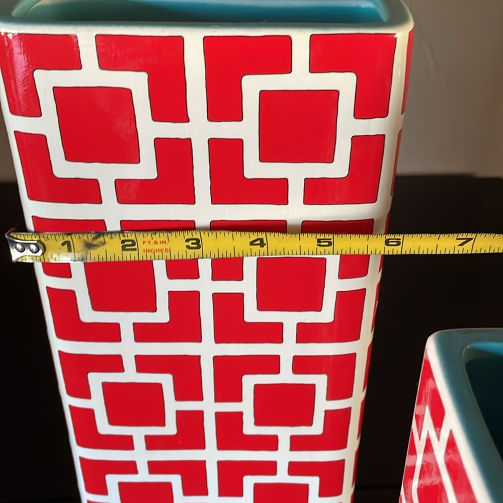 Decorative Contemporary Design Containers - Picture 6 of 7